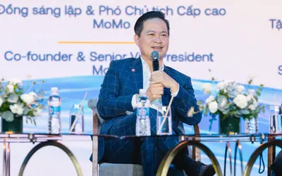 Ảnh bài báo: MoMo học Elon Musk để chữa cơn bội thực AI